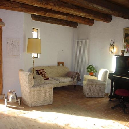 La Casa Altrui- Camere E Zona Relax Con Giardino Coredo Ngoại thất bức ảnh